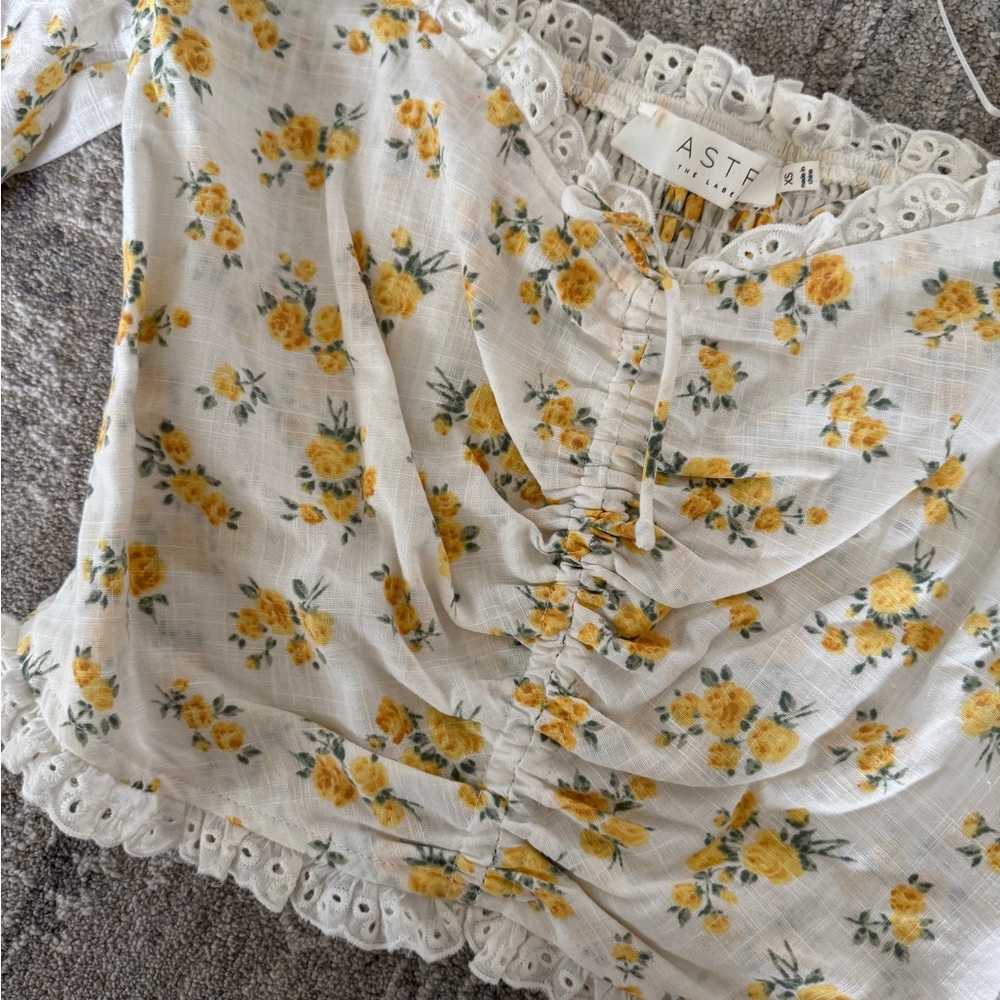 ASTR floral top - Picture 4 of 8